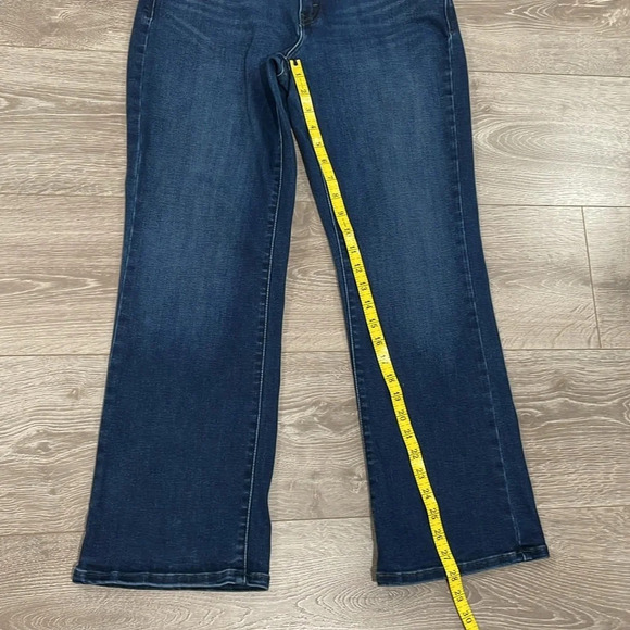Levi’s 528 Curvy Bootcut Denim Jeans 8 - Picture 10 of 15